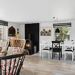 Ditleif - 400m From The Sea By Interhome *