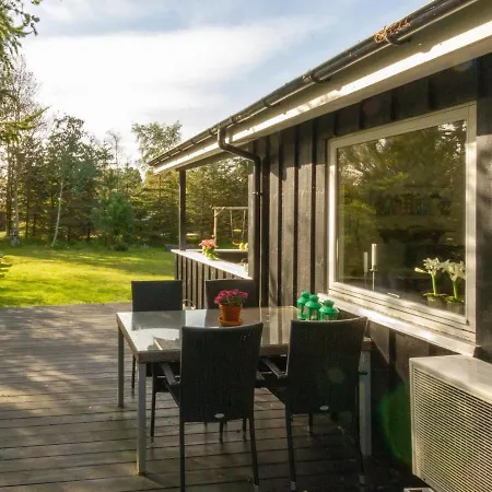 Holiday home Ditleif - 400m From The Sea In Ne Jutland By Interhome *