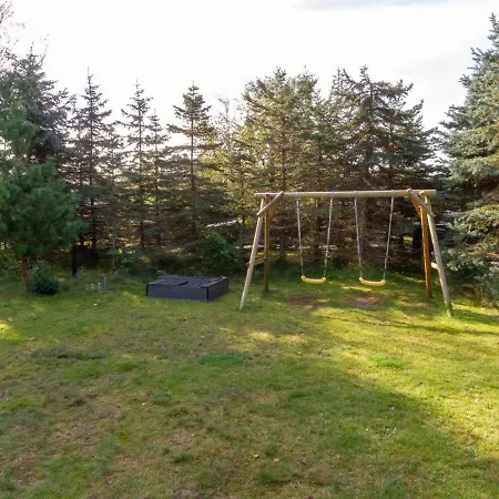 Holiday home Ditleif - 400m From The Sea In Ne Jutland By Interhome